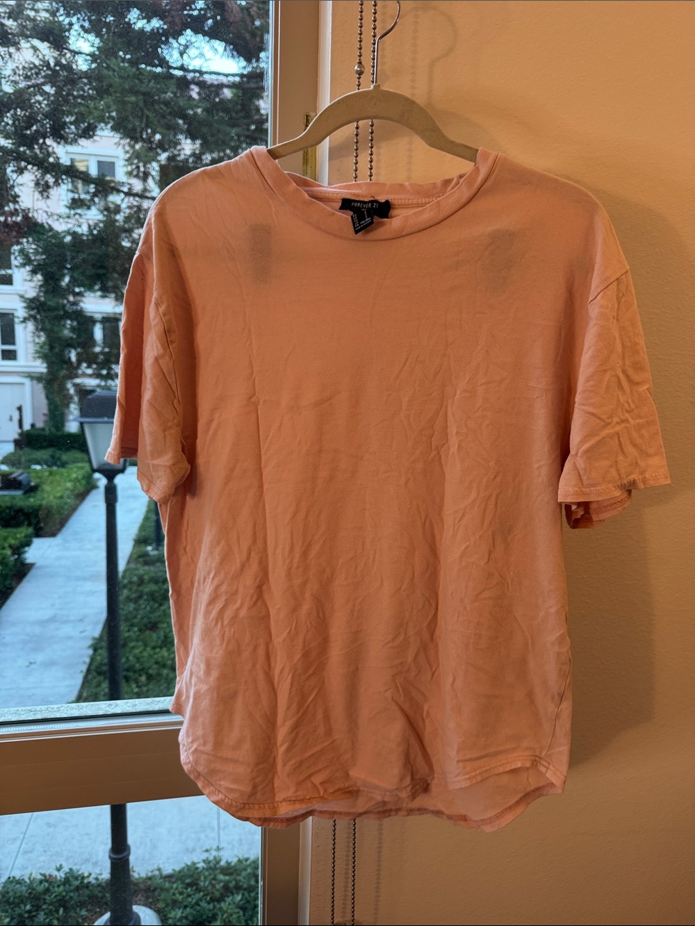 Forever 21 Men’s Peach Short Sleeve Crew T-Shirt